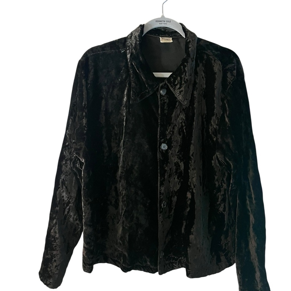 CP Shades Women’s Black Velvet Button Up Size L